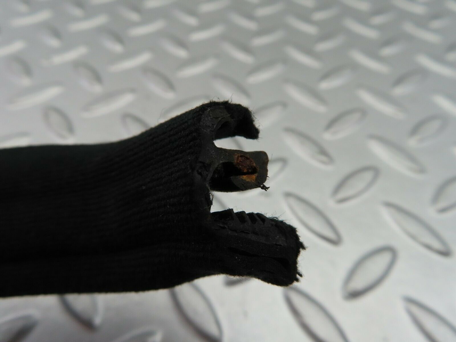 6638 Mercedes-Benz S124 E220 Wagon Rear Right Cloth Covered Door Seal