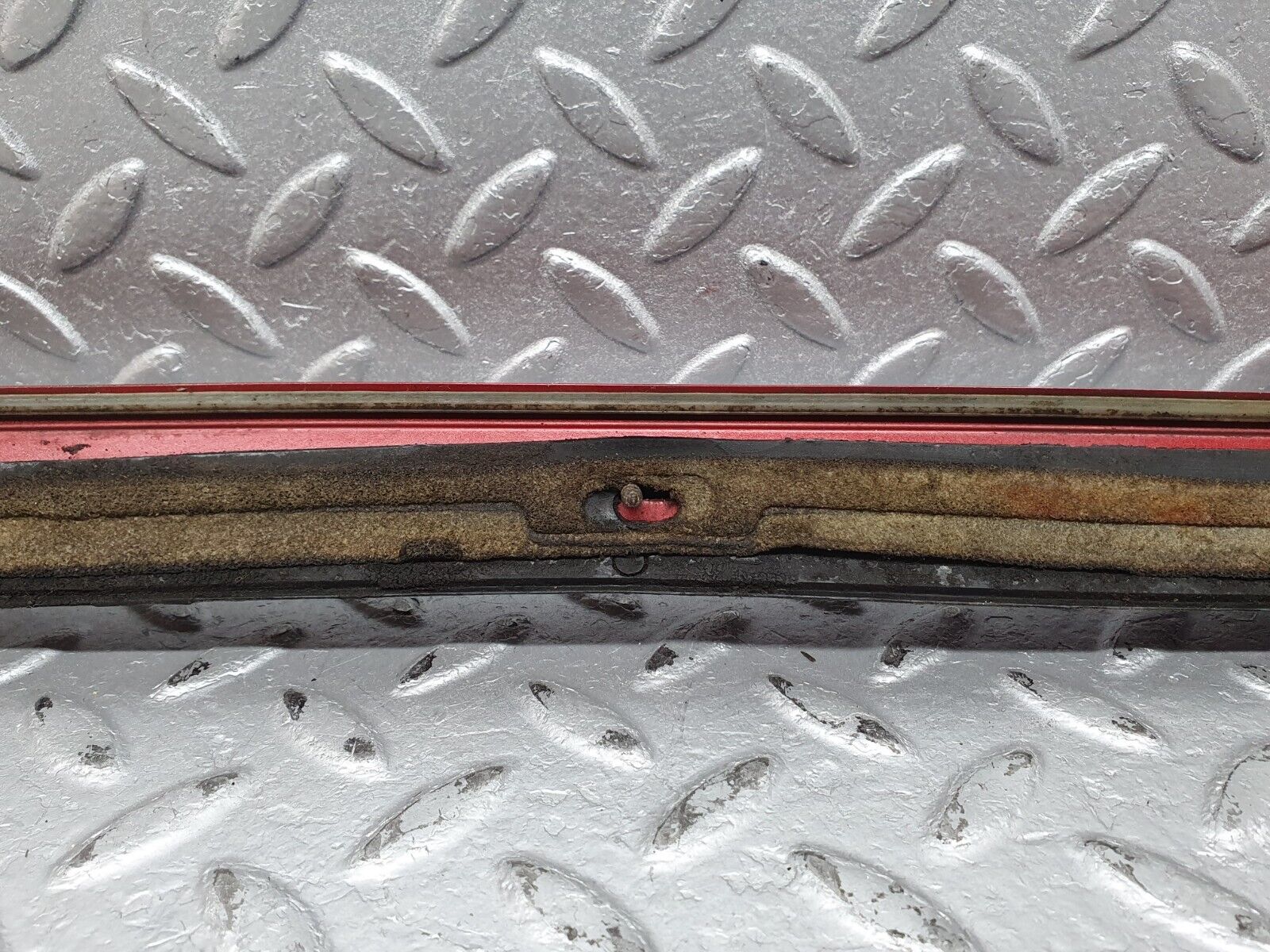 41183 Mercedes-Benz W126 300SE A Pillar Exterior Trim Right Side 1266981698