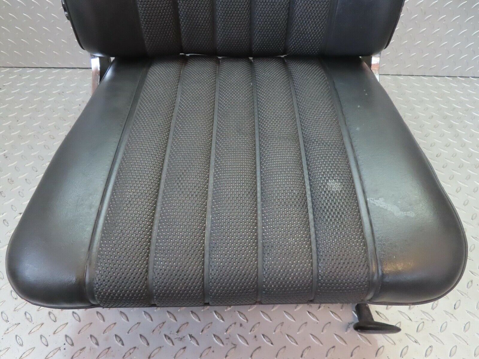 13022 Mercedes-Benz W111 220S Front Right Passenger Seat Black LHD