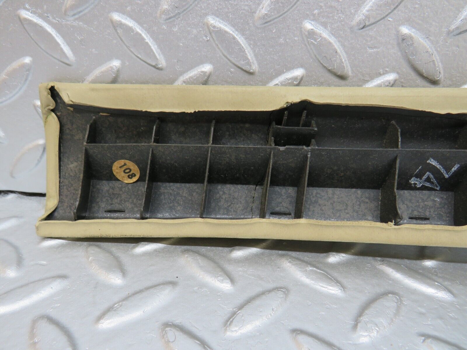 34122 Mercedes-Benz W124 230E A Pillar Cover Right Beige 1246920489