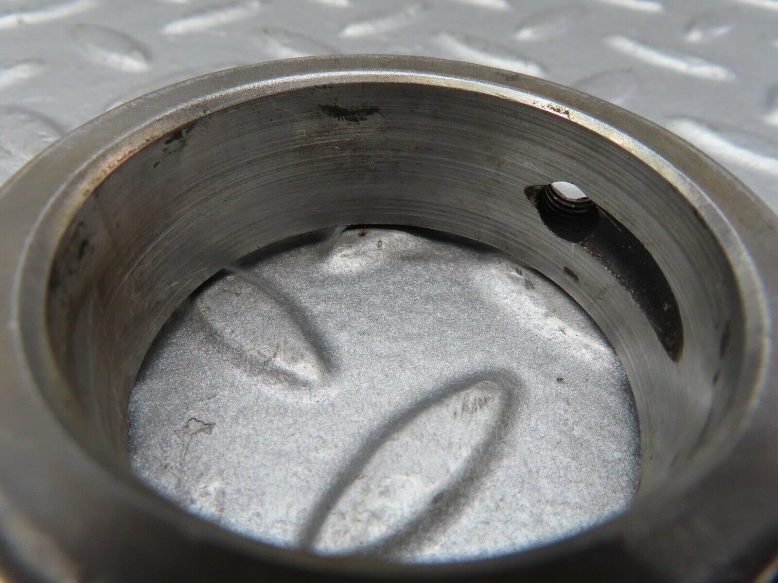 13357 Mercedes-Benz C107 350SLC Coupe Camshaft Tower Bearing 1160512112