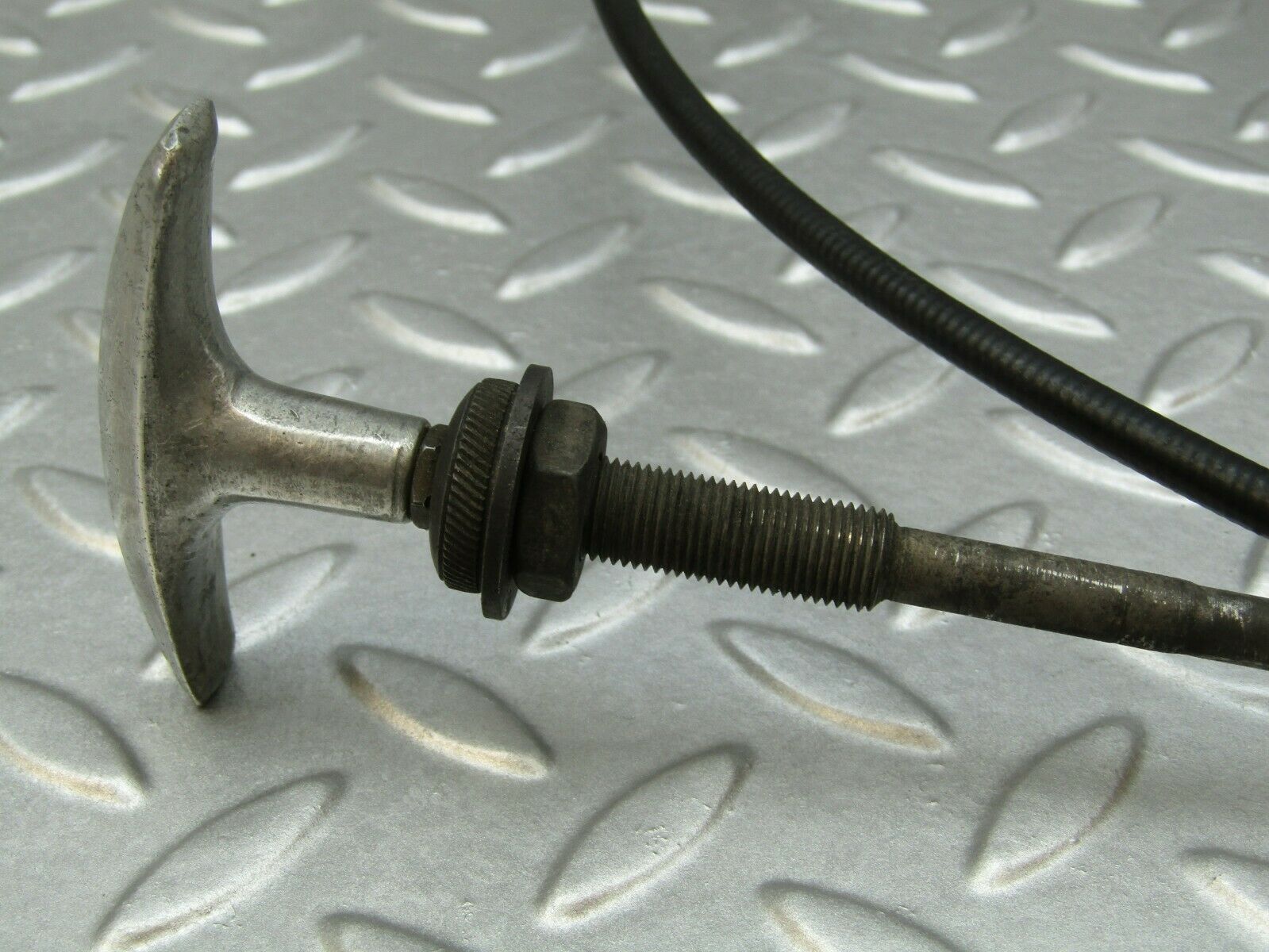 3330 Mercedes-Benz W105 PONTON Bonnet Release Cable