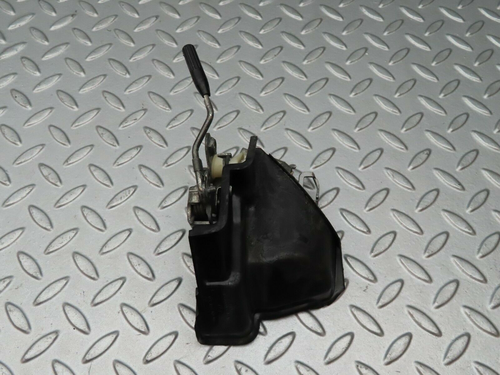 4313 Mercedes-Benz W123 230E Front Right Door Lock Mechanism