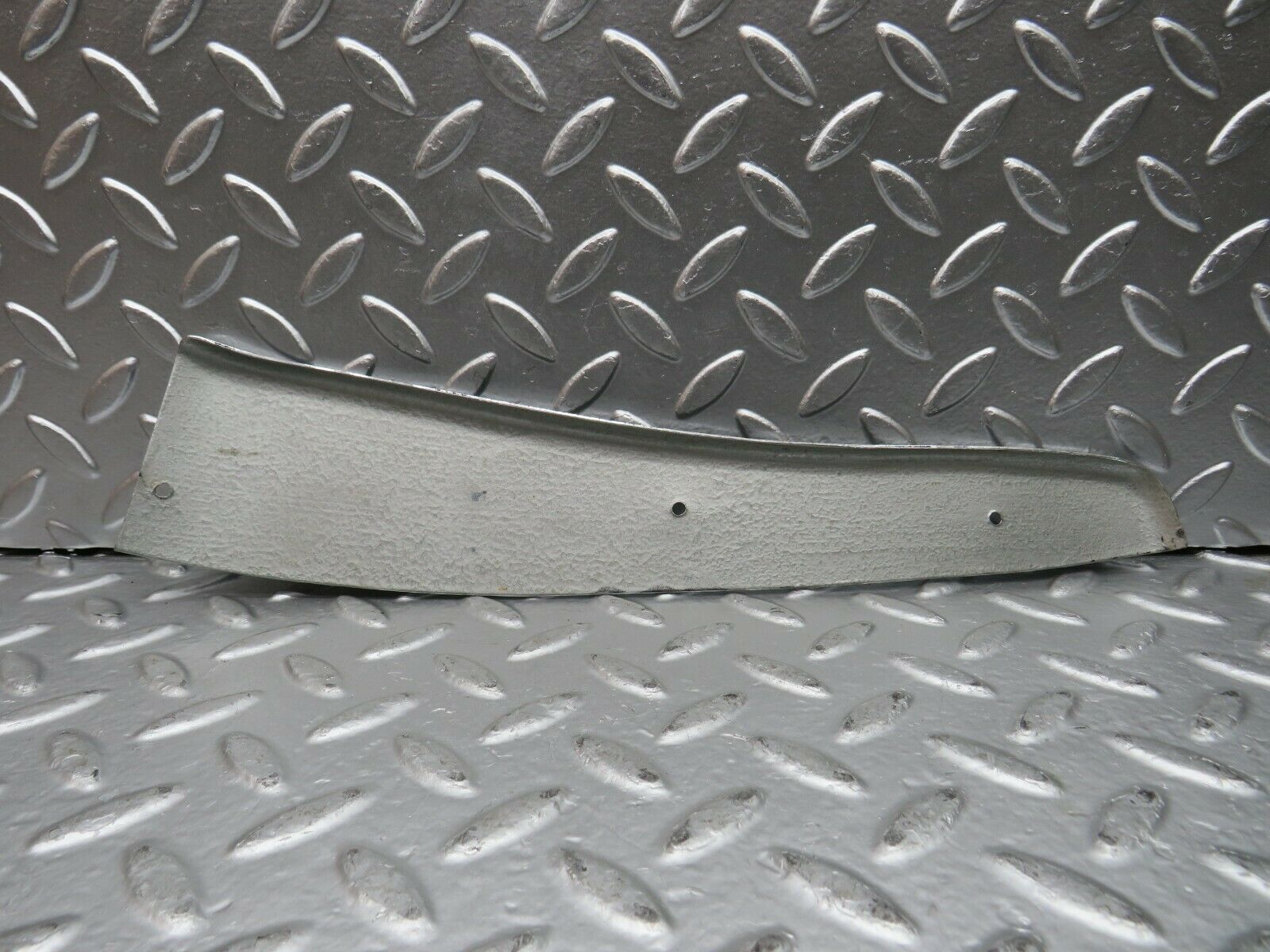 22743 Mercedes-Benz C107 450SLC Coupe Door Moulding Trim Chrome Right Side