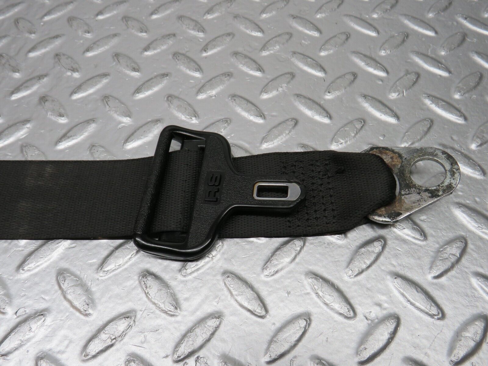 32635 Mercedes-Benz S124 300TE Front Right Seat Belt With Buckle 1248604085