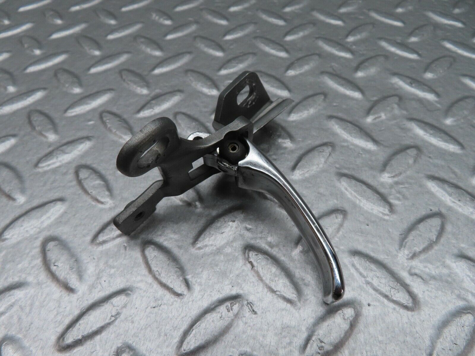 17944 Mercedes-Benz W123 200 Left Interior Door Handle 1237600161