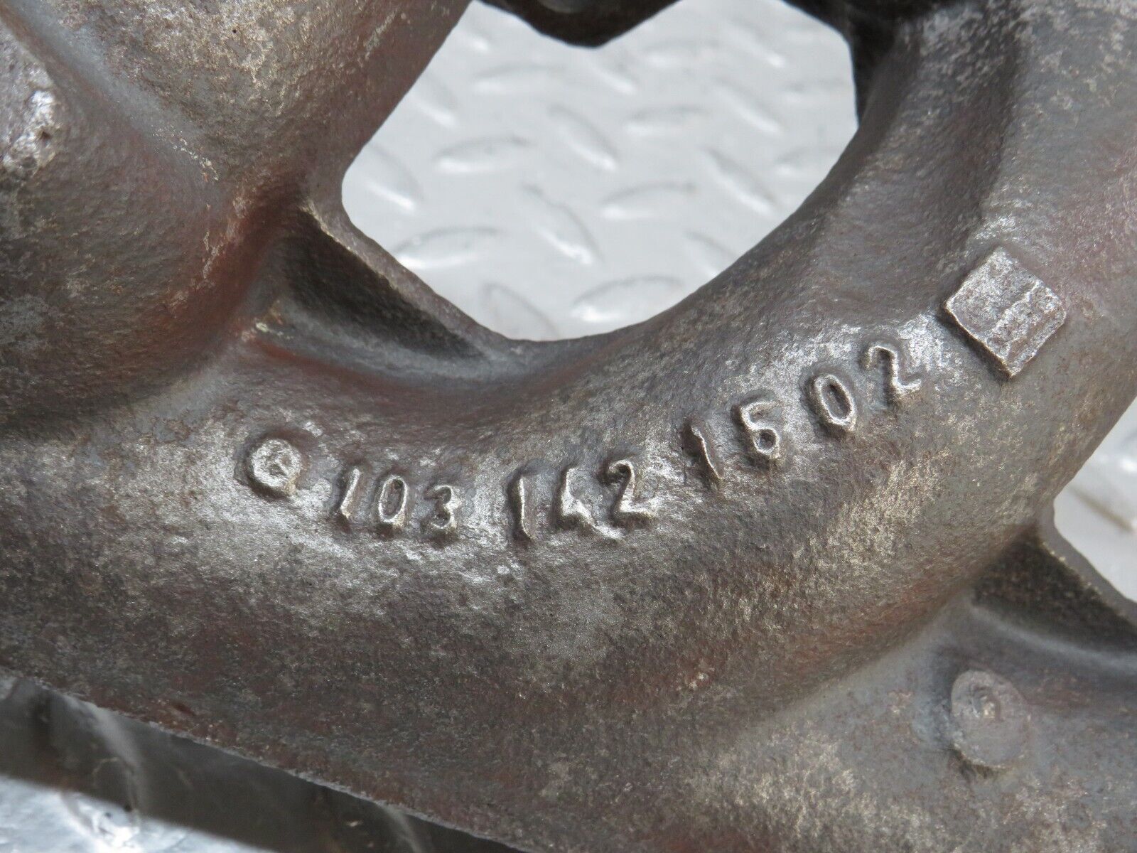 34689 Mercedes-Benz W124 260E Exhaust Manifold 1-3 Cylinder 1031421602