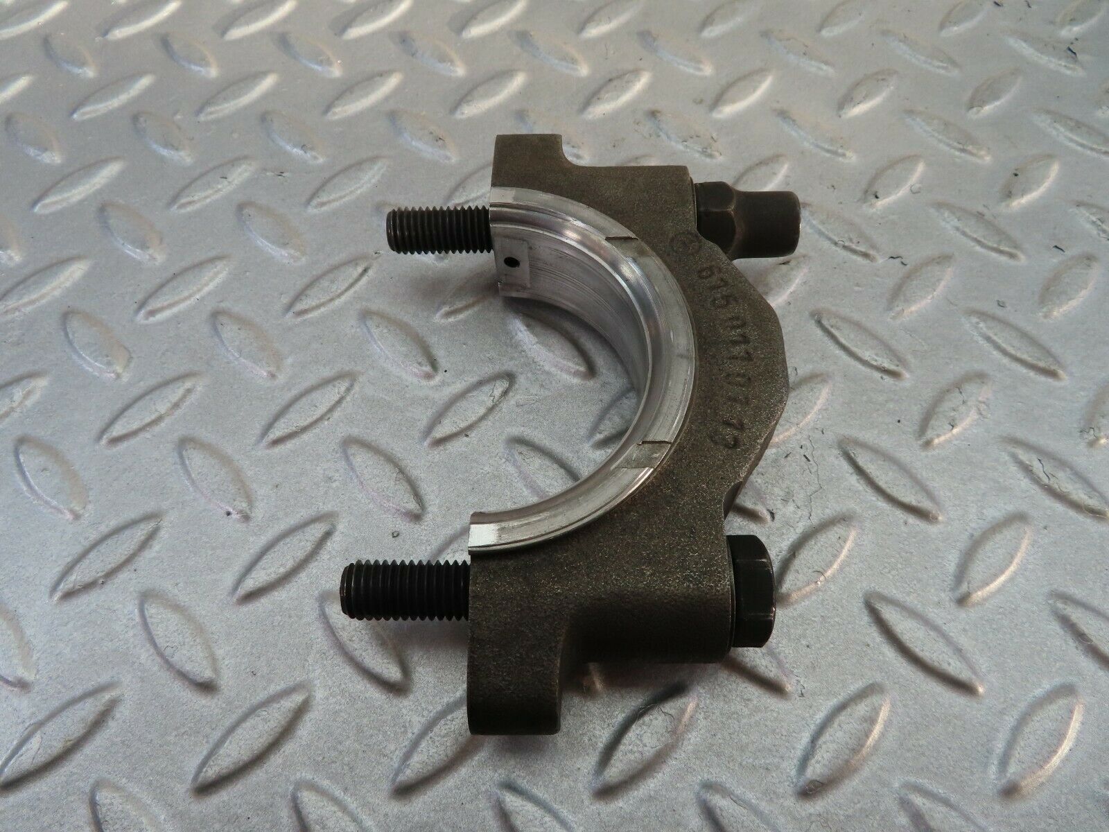 8028 Mercedes-Benz W115 220D Crankshaft Bearing Holder Block 6150110113