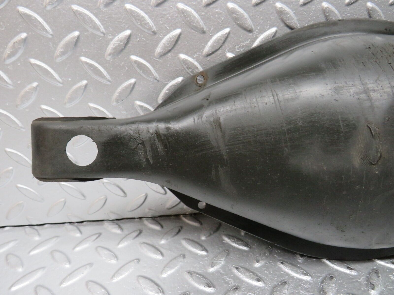 31480 Mercedes-Benz S124 220TE Wagon Rear Control Arm Cover 1243520188