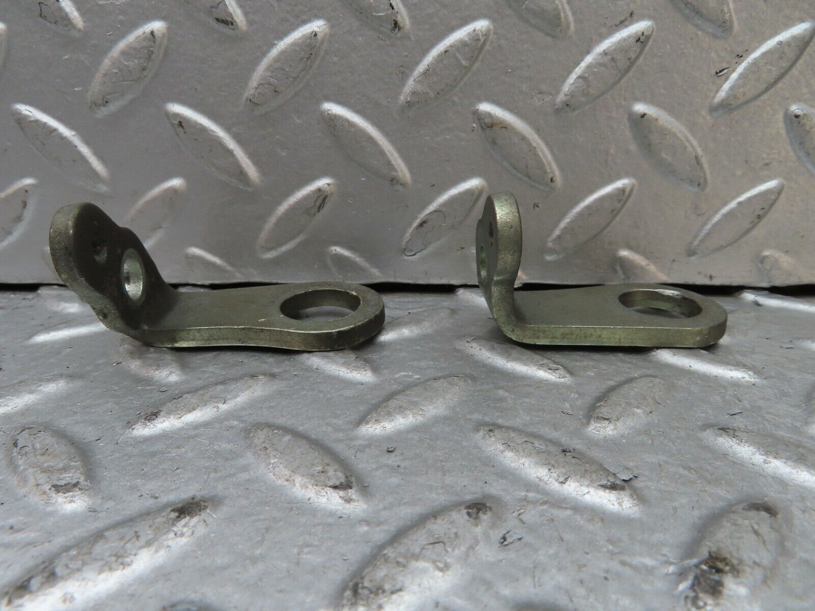 19610 Mercedes-Benz C140 CL420 Coupe Engine Lifting Eyes Hooks