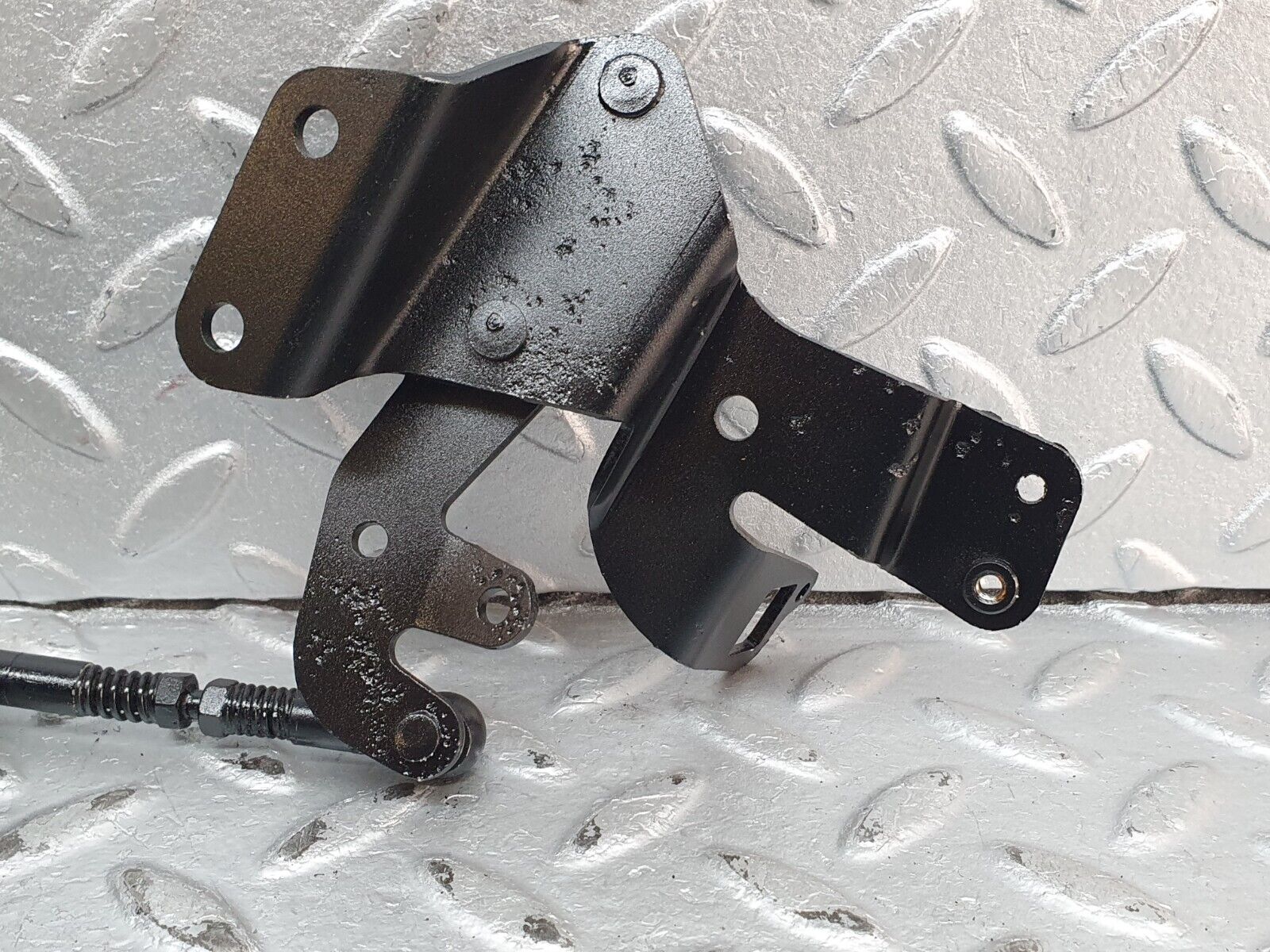 41240 Mercedes-Benz W126 300SE Throttle Linkage