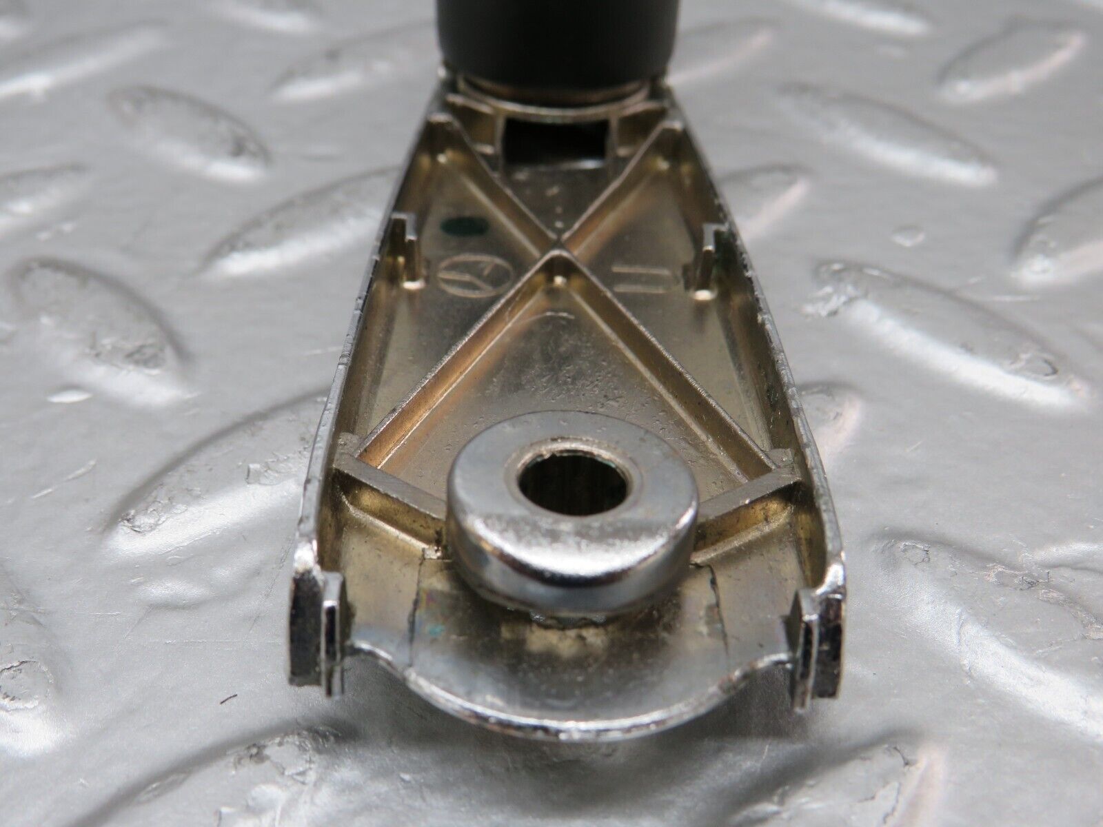 25540 Mercedes-Benz W123 200 Window Lifter Crank Handle