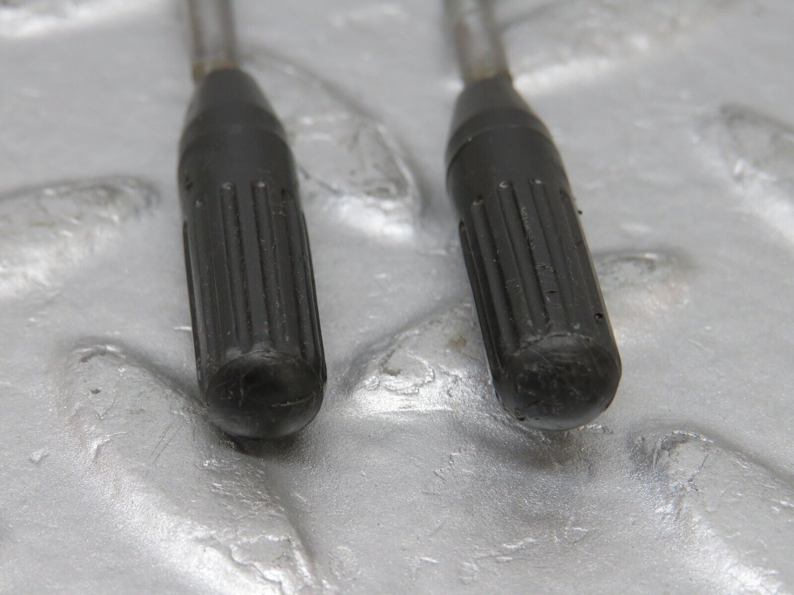 36049 Mercedes-Benz W126 420SE Front Door Lock Knob Pair