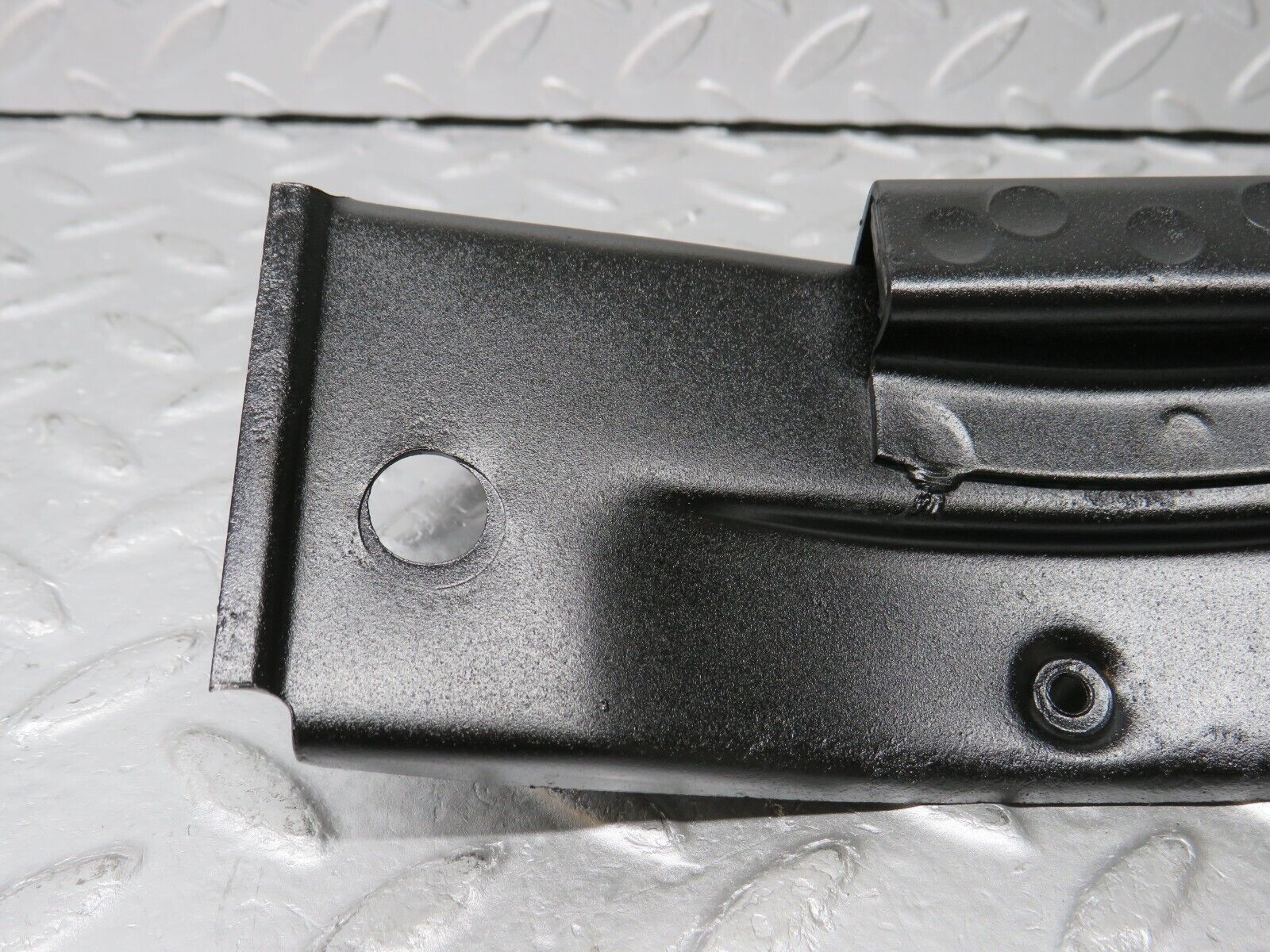 38146 Mercedes-Benz A124 320E Cabriolet Cardan Shaft Prop Shaft Support