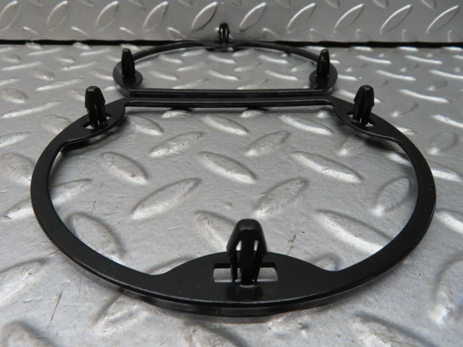 19404 Mercedes-Benz C140 CL420 Coupe Rear Speaker Mounting Ring 1408270130