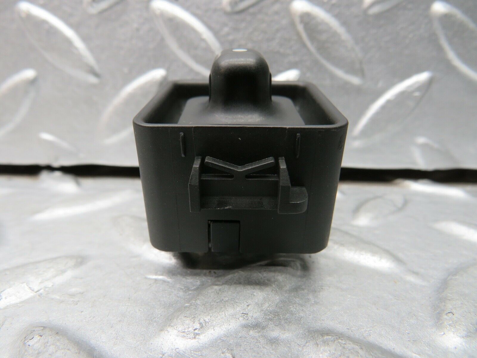 21867 Mercedes-Benz W123 Electric Mirror Switch 1248201810