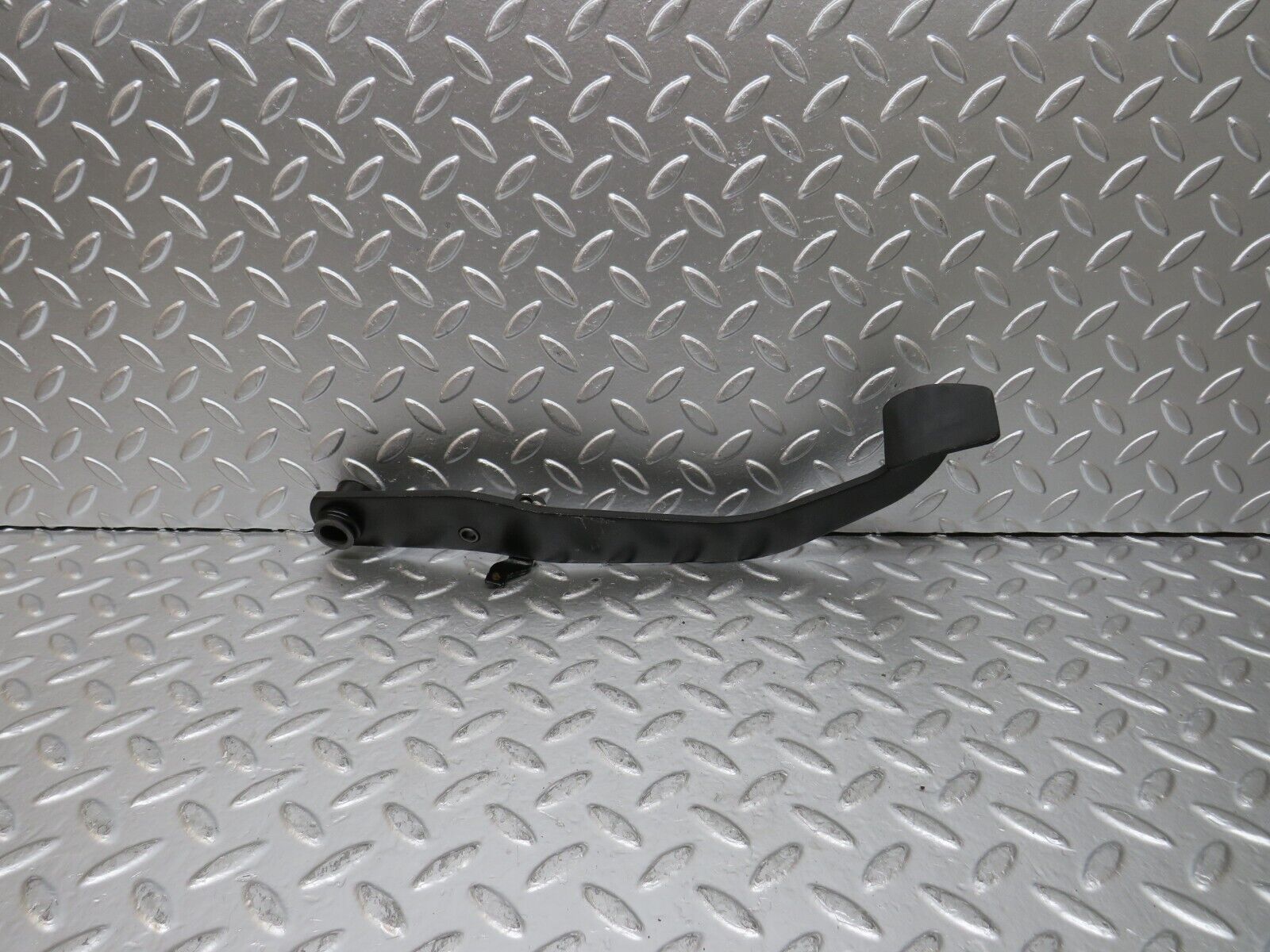 25124 Mercedes-Benz W201 190D Brake Pedal