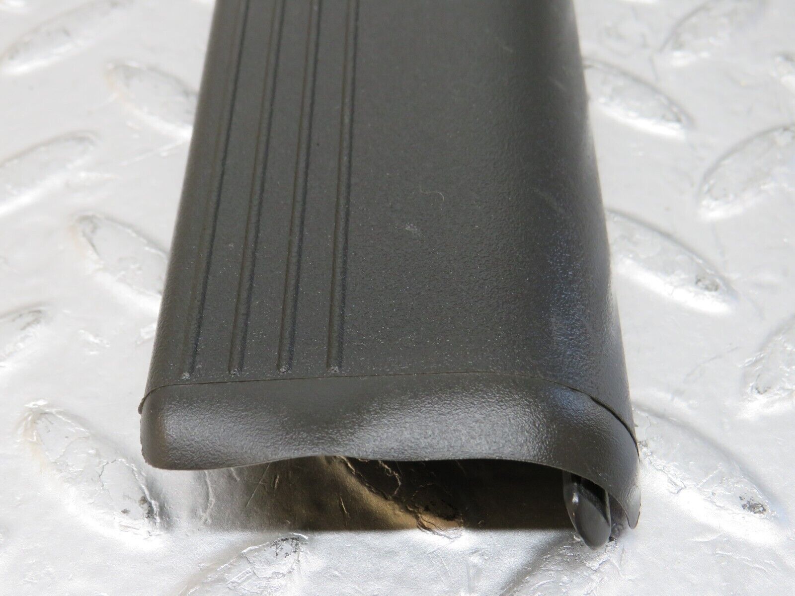 34857 Mercedes-Benz W210 320E Rear Right Door Sill Trim Grey 2106802635