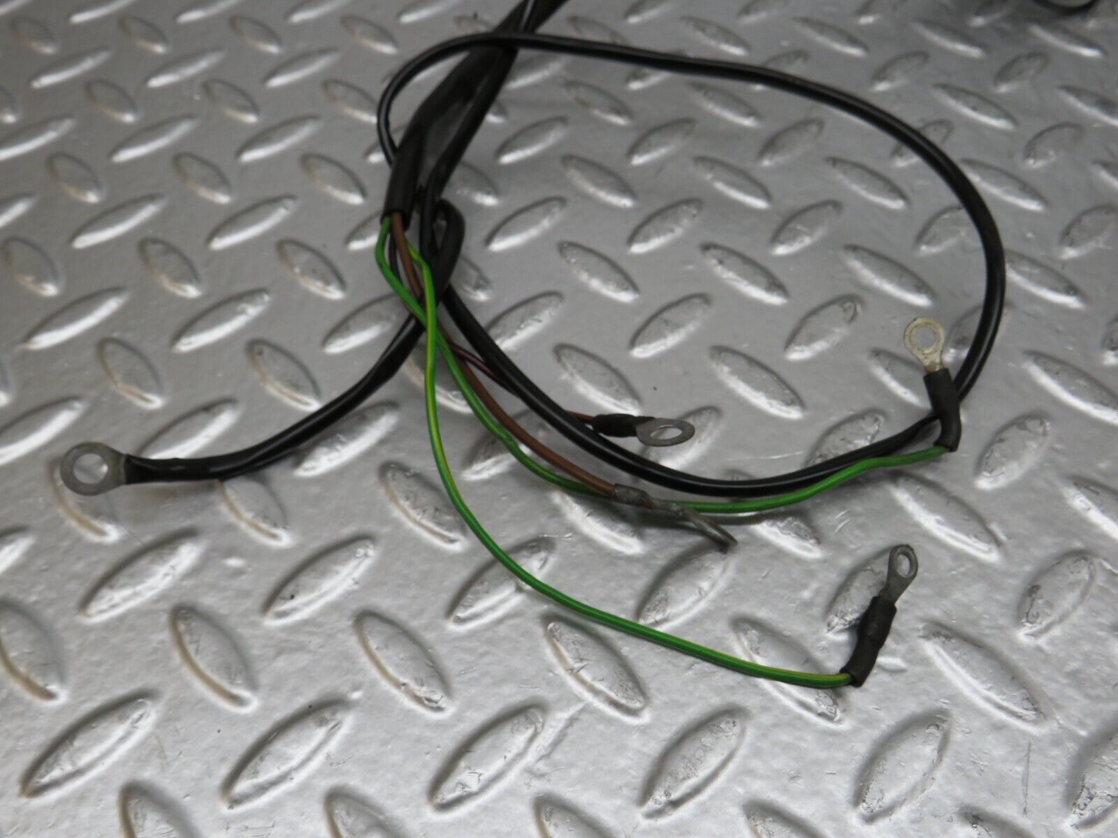 25416 Mercedes-Benz W123 200 Diagnostic Connector 1235450026