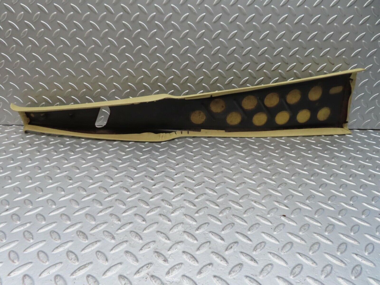 13479 Mercedes-Benz W123 200 B Pillar Cover Left Side Cream