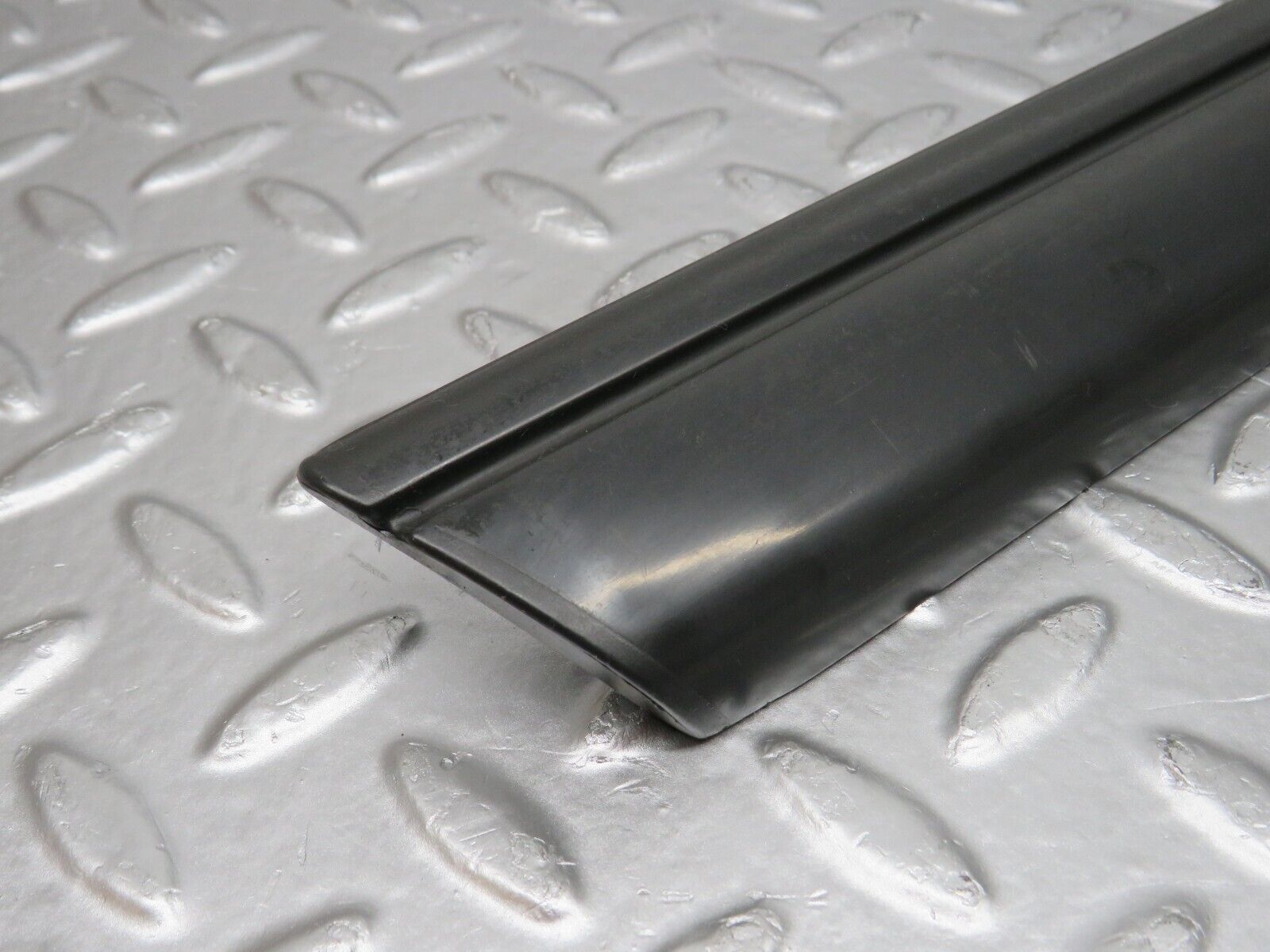 32303 Mercedes-Benz S124 300TE Wagon Rear Right Door Lower Moulding Trim