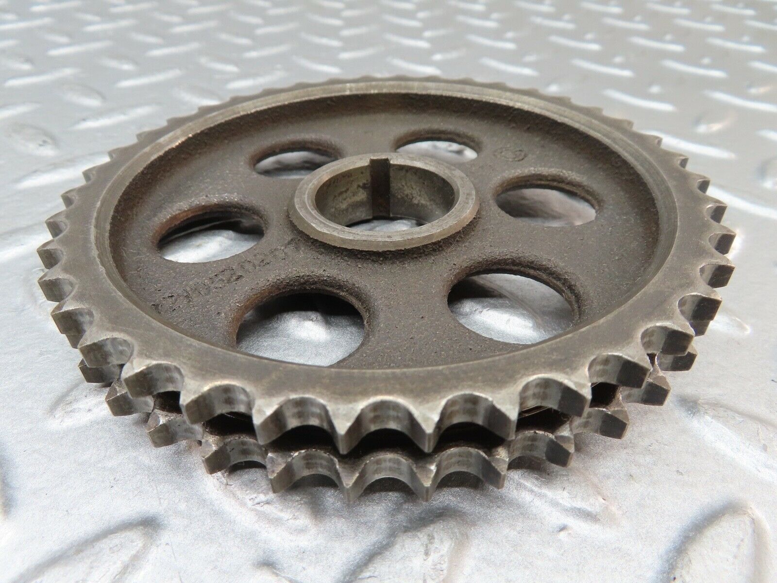 18394 Mercedes-Benz W111 220SE Coupe Camshaft Timing Gear 1210520201