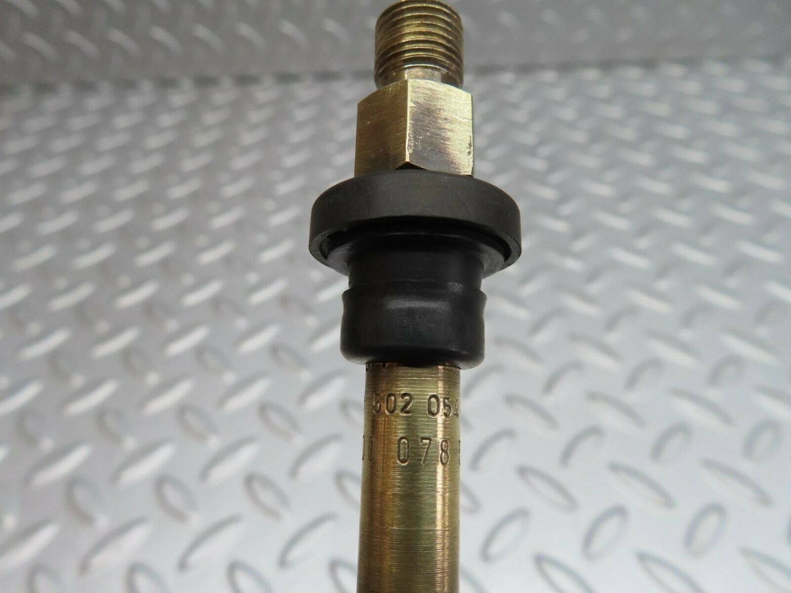 12173 Mercedes-Benz R129 300SL Coupe Fuel Injector 0437502054