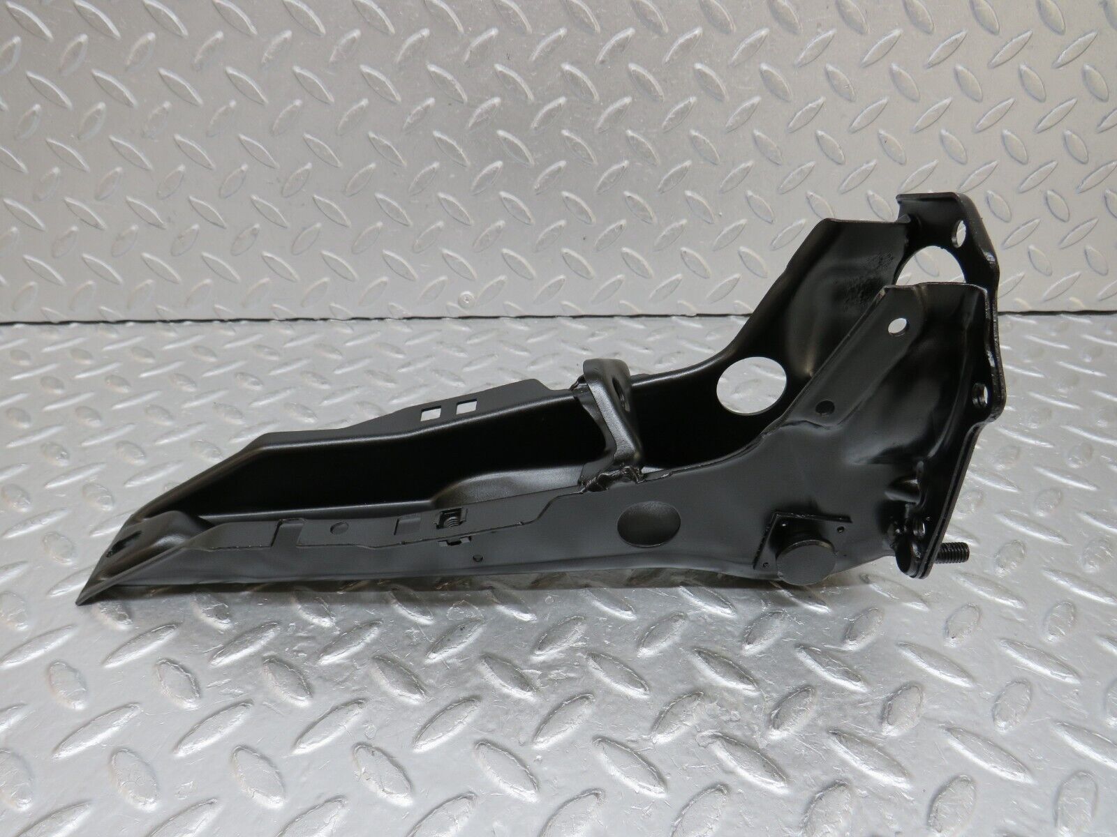 37520 Mercedes-Benz W109 300SEL Brake Pedal Bracket