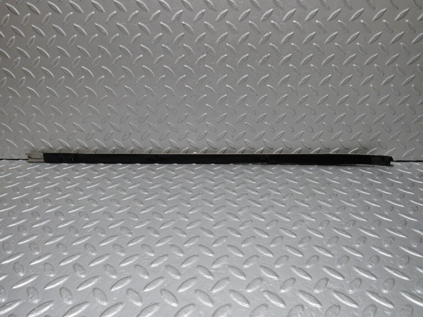 37439 Mercedes-Benz W109 300SEL Rear Left Fender Wing Chrome Moulding Trim