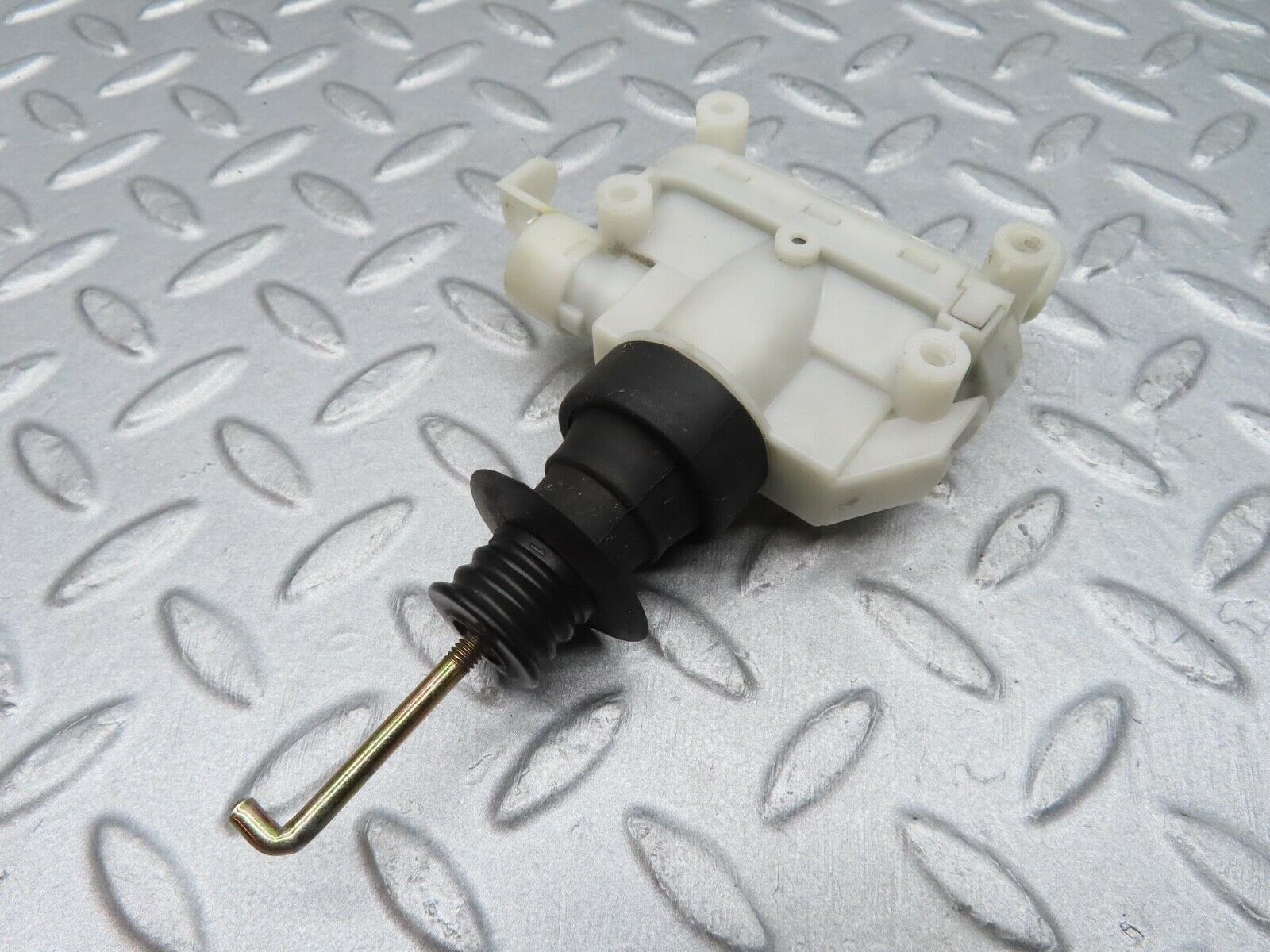 11994 Mercedes-Benz R129 300SL Coupe Door Lock Vacuum Actuator Left