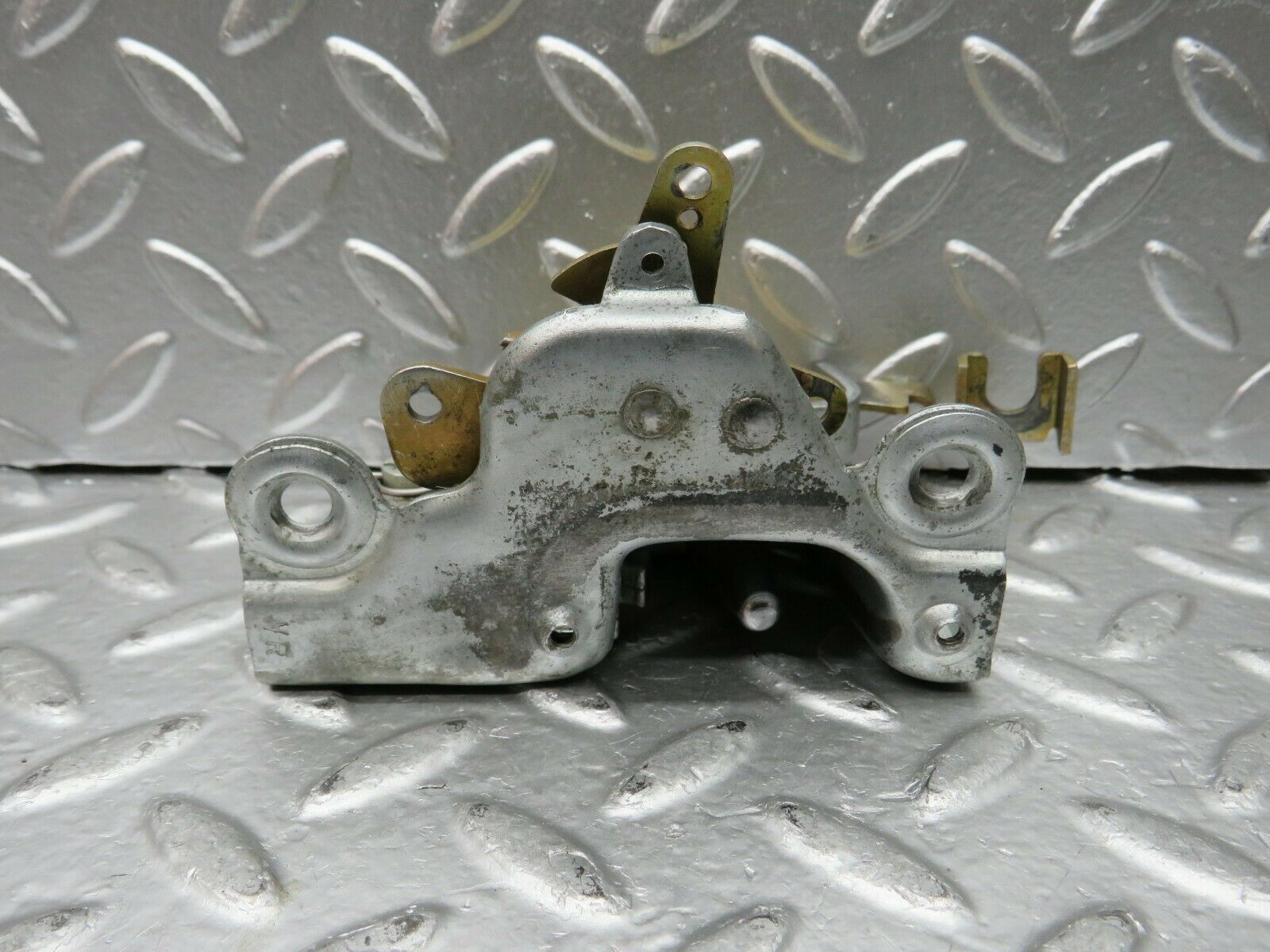 22703 Mercedes-Benz C107 450SLC Coupe Right Door Lock Mechanism