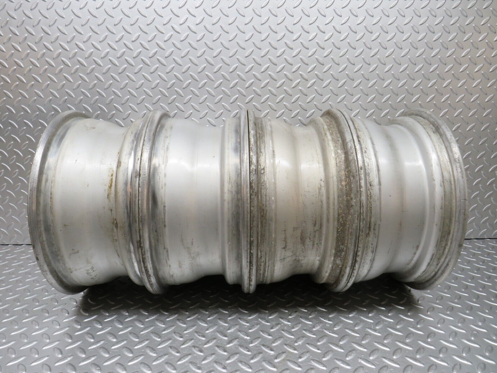 30197 Porsche 924 Alloy Wheel Set 6Jx14H2 477601031