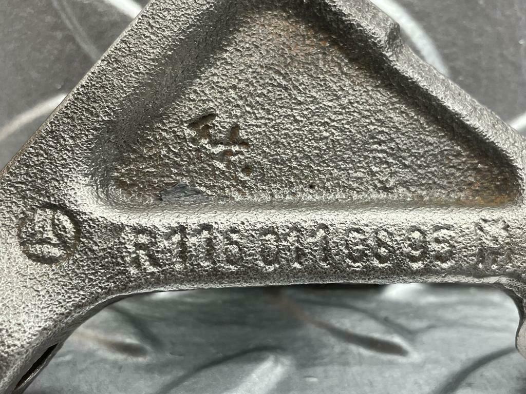 0239 Mercedes-Benz W116 350SE Engine Mount Bracket Left Side 1160110895