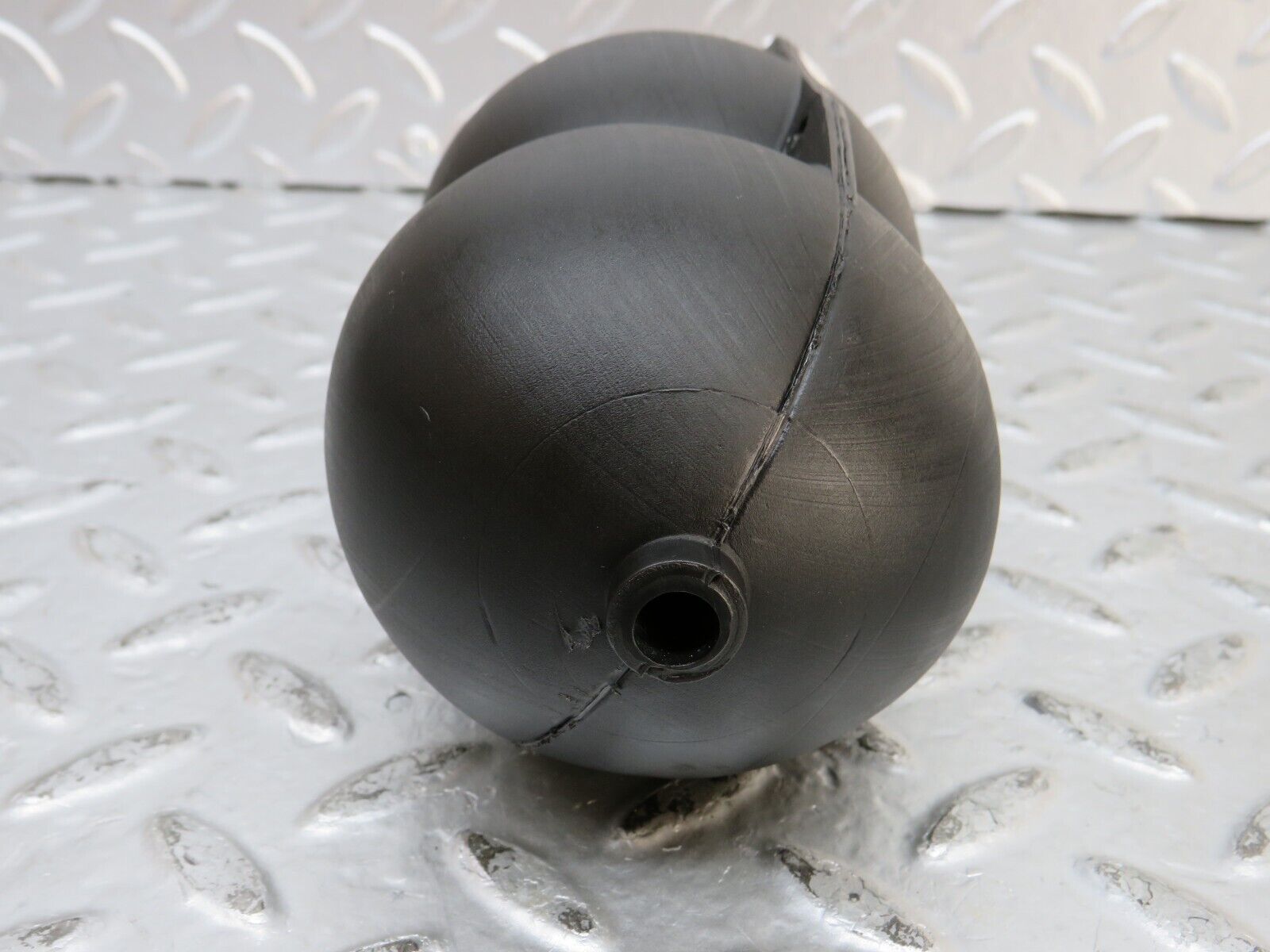 26513 Mercedes-Benz C124 220CE Coupe Vacuum Reservoir