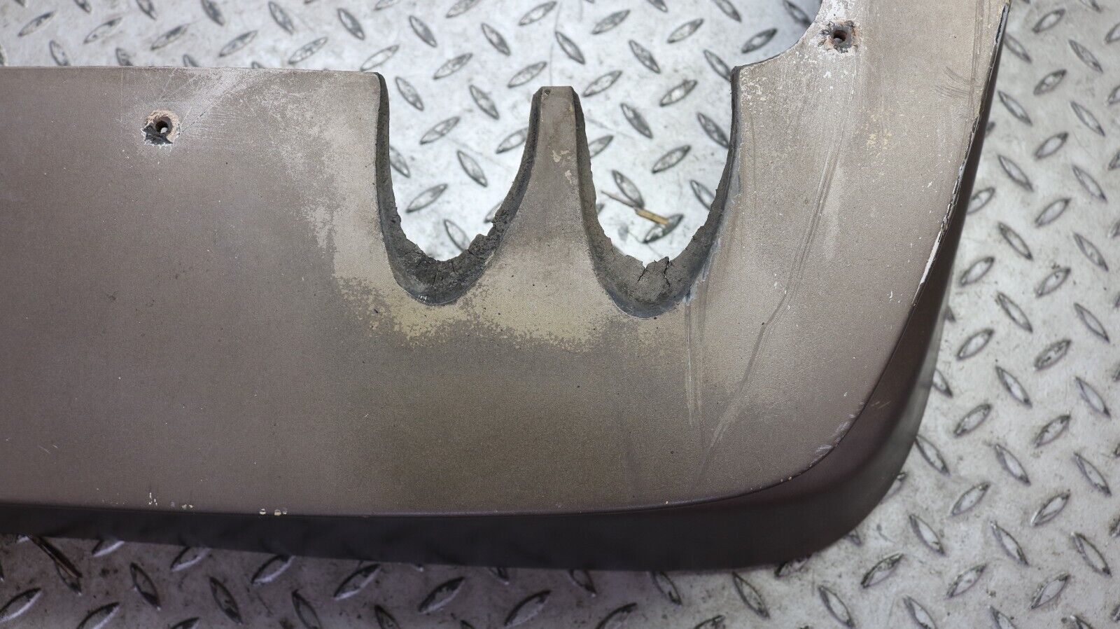 37255 Mercedes-Benz C126 420SEC Coupe Rear Bumper