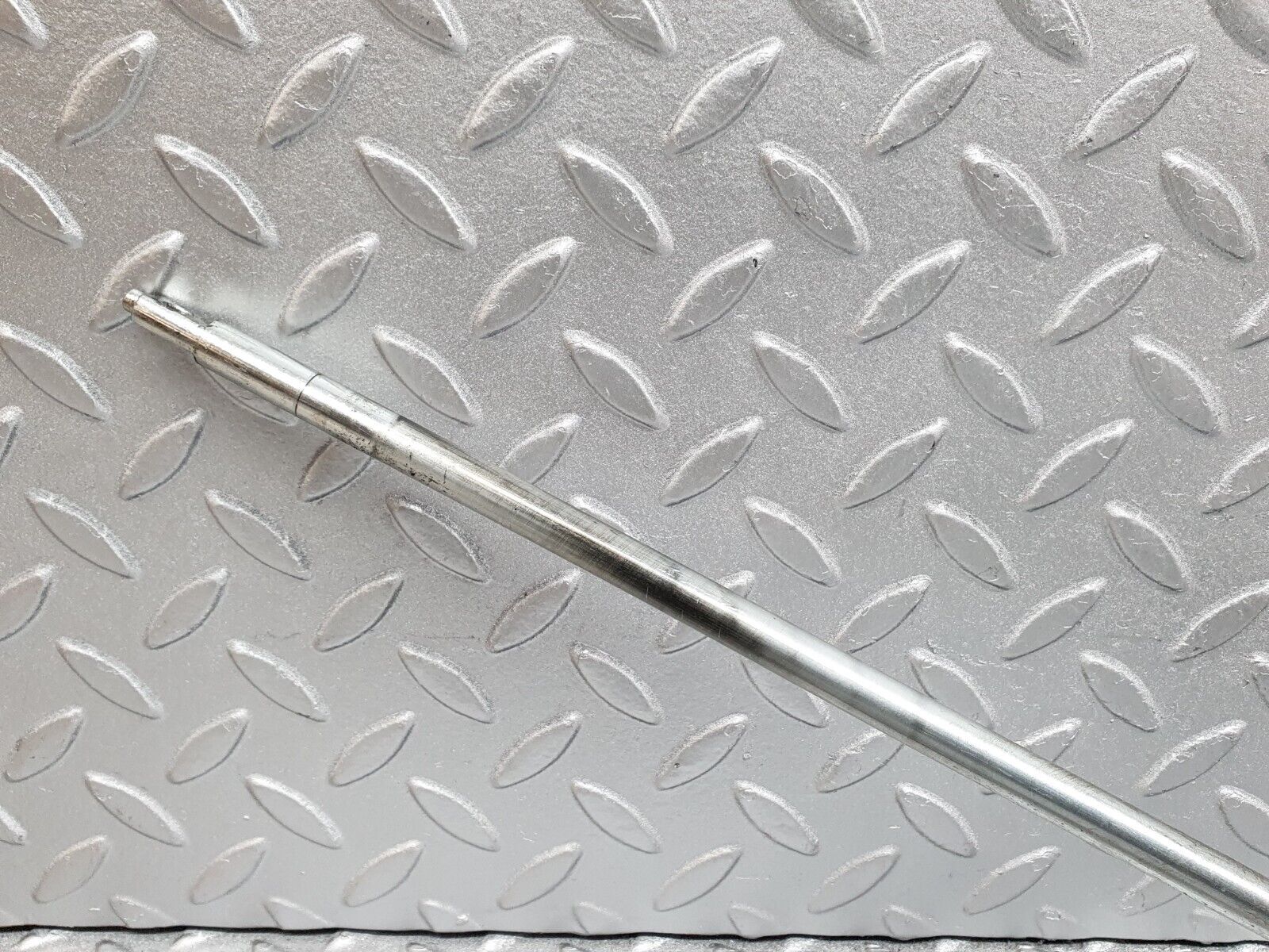 41211 Mercedes-Benz W126 300SE Handbrake Regulator