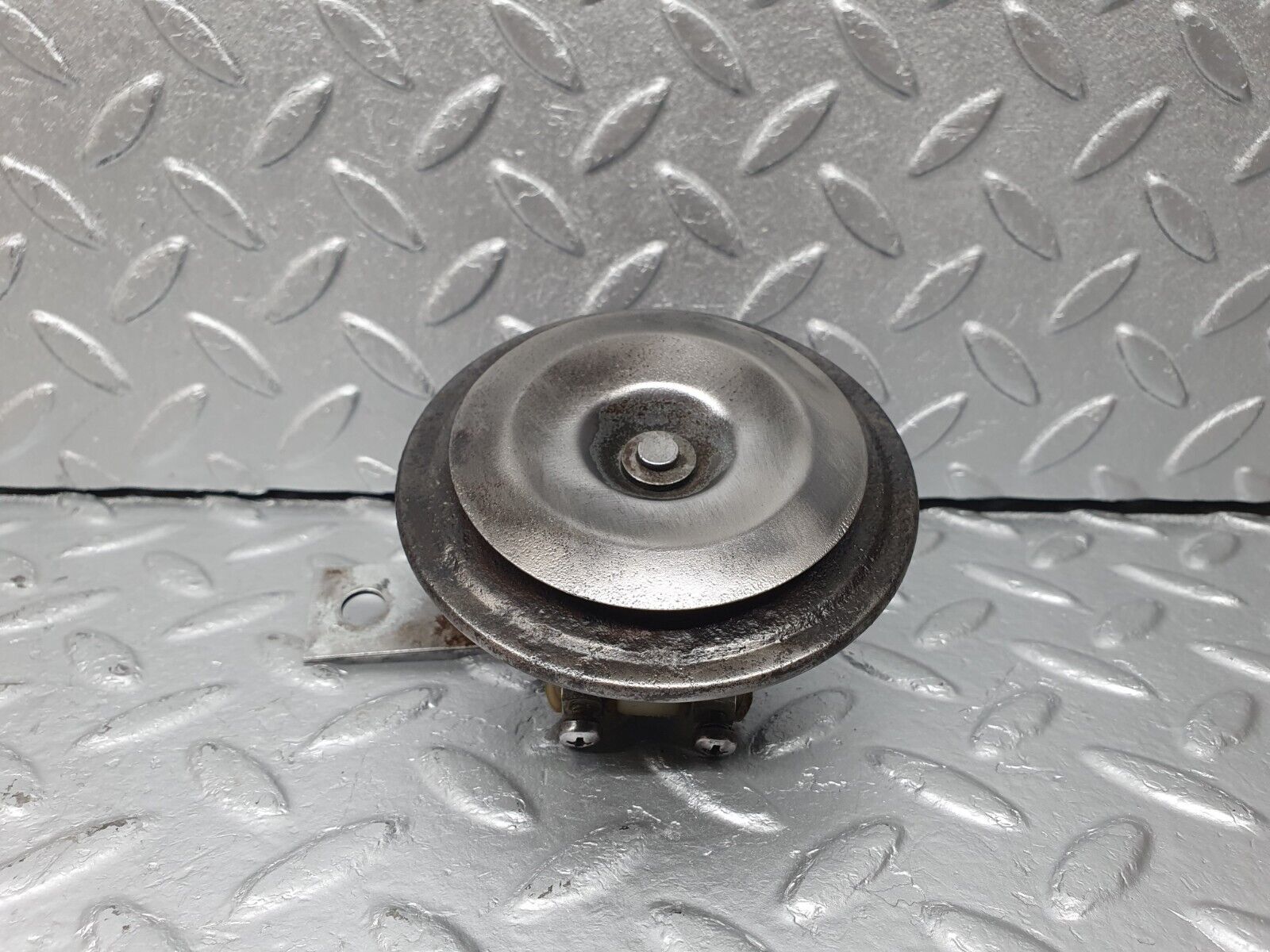 40745 Mercedes-Benz W123 300D Horn Bosch 20016 0035423820