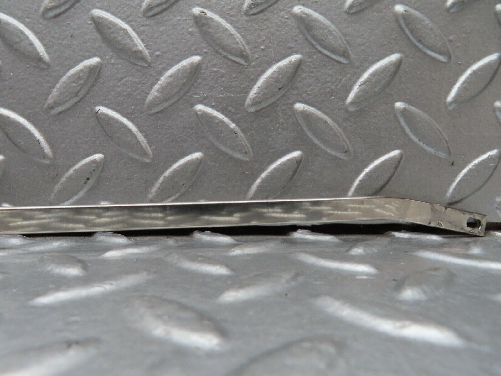 18404 Mercedes-Benz W111 220SE Coupe Wiper Arm Right Side