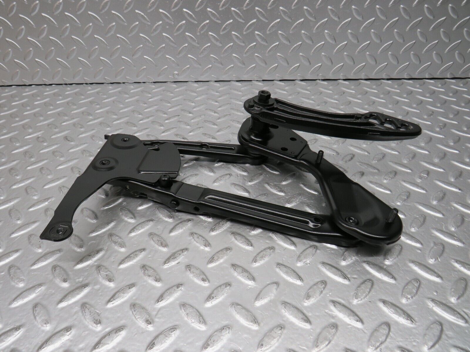 30553 Mercedes-Benz W124 230E Bonnet Hinge Left Side 1298870174