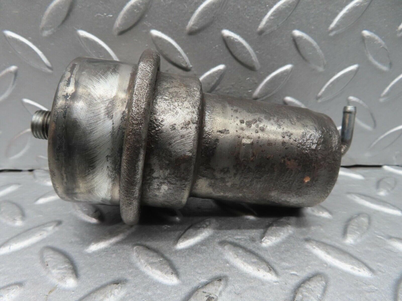 14436 Mercedes-Benz W116 350SE Fuel Pressure Regulator Bosch 0438170004