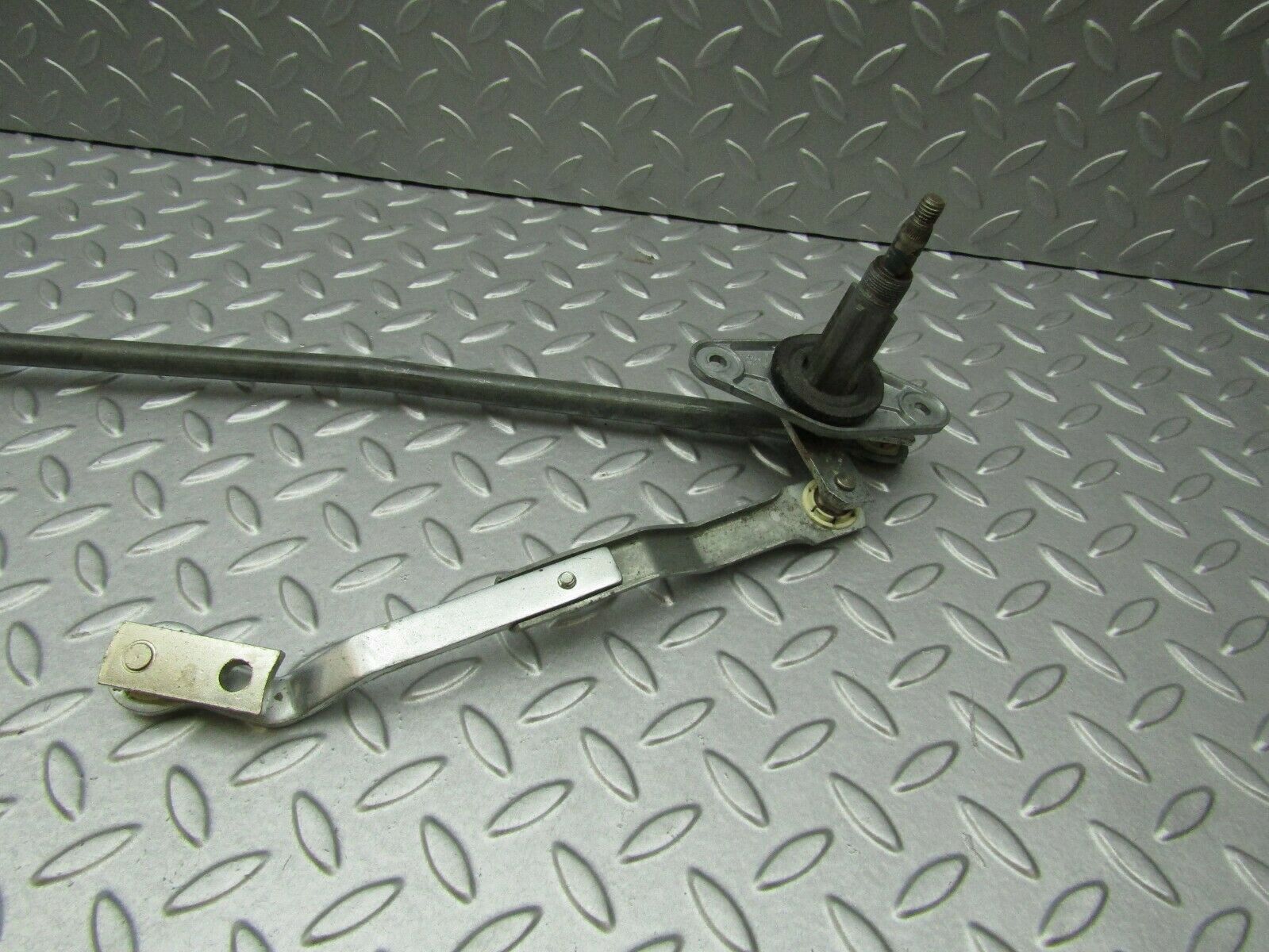 3395 Mercedes-Benz W108 280SE Windshield Wiper Linkage