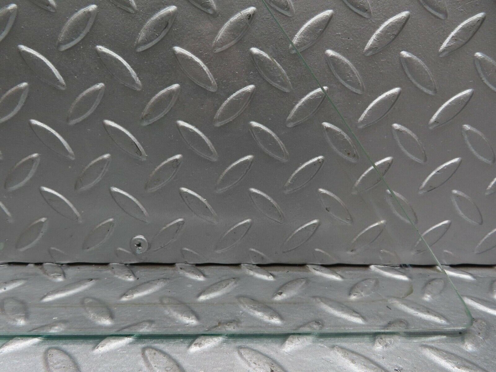 12387 Mercedes-Benz W108 280SE 3.5 Rear Right Quarter Window Glass