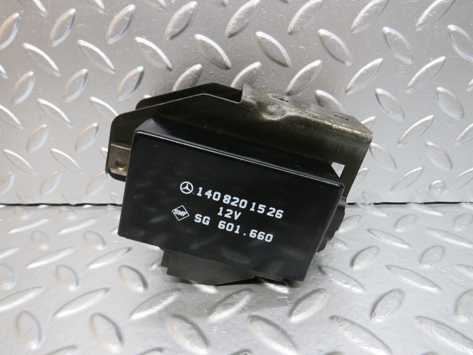 24623 Mercedes-Benz W140 S320 Heated Seat Control Unit 1408201526