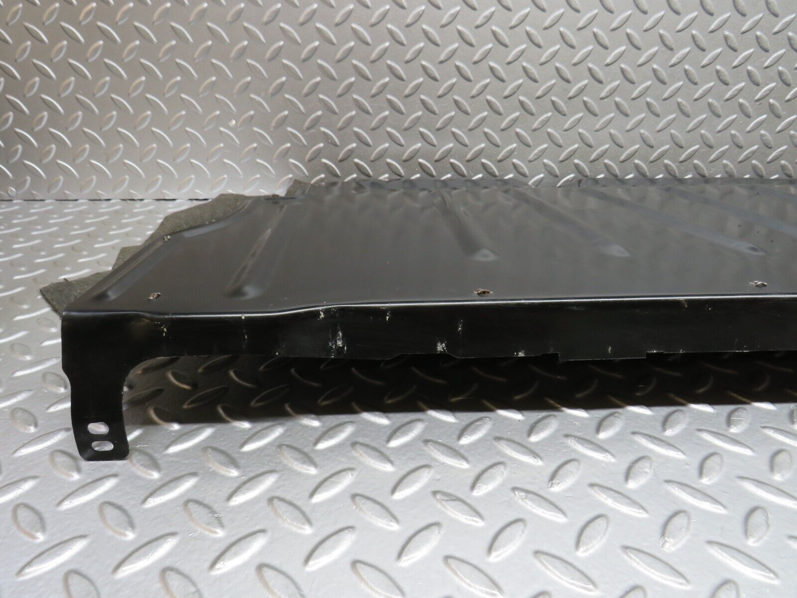 36231 Mercedes-Benz W126 420SE Fuel Tank Cover Plate Carpet Grey