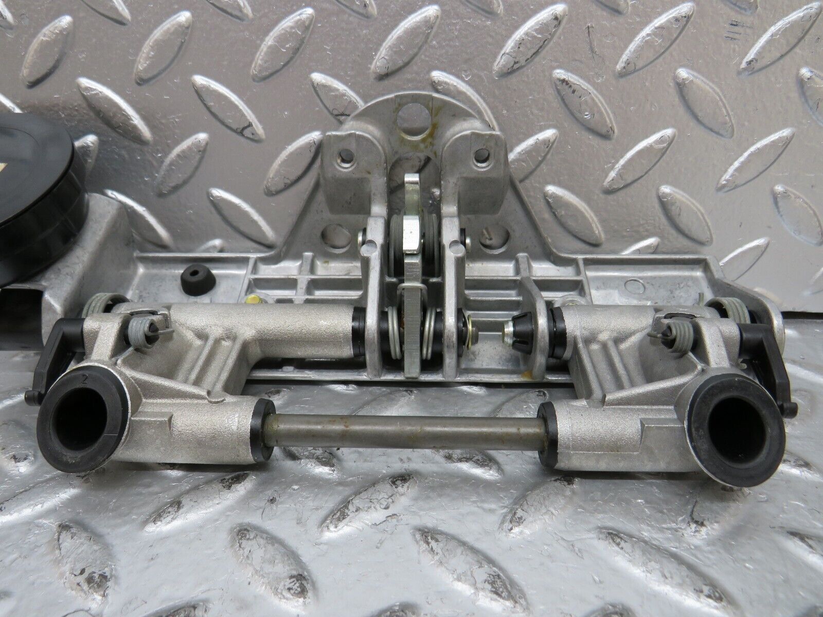 26589 Mercedes-Benz C124 220CE Rear Headrest Folding Mechanism 2029700025