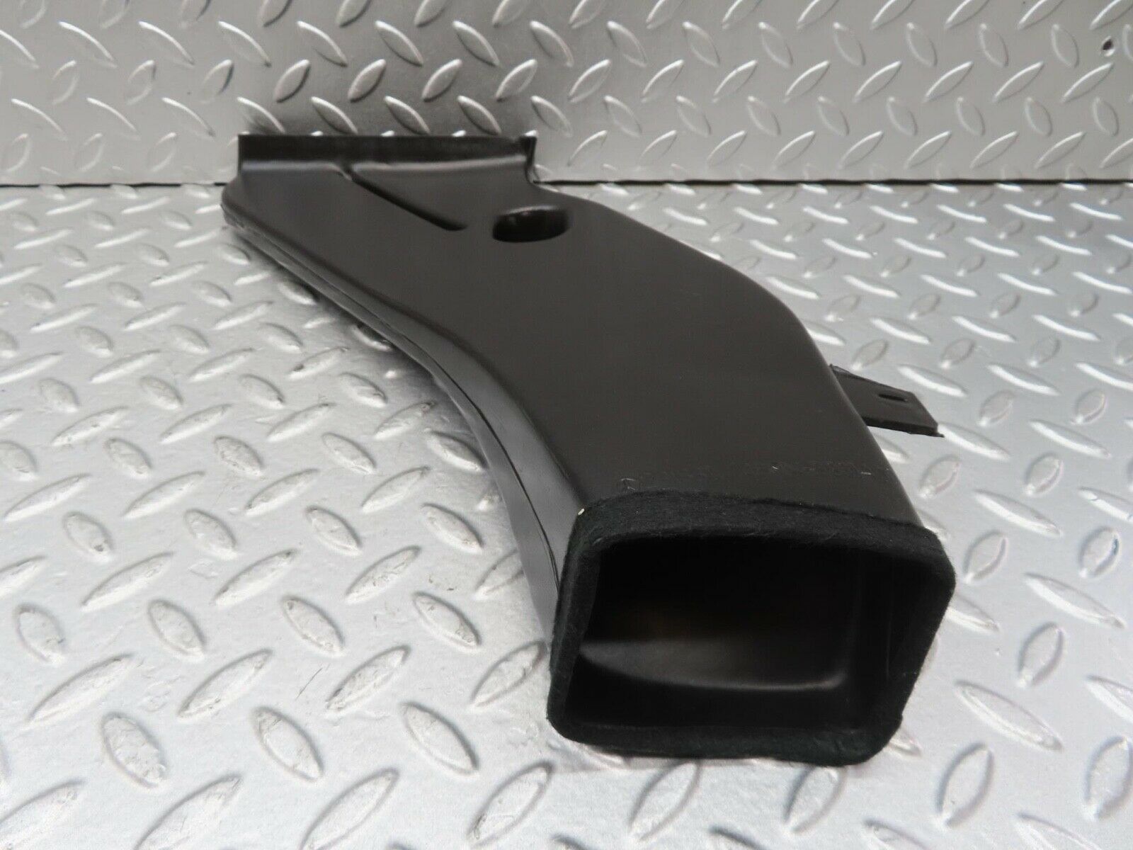 14688 Mercedes-Benz W201 190E Air Duct Heater Ventilation Left Side