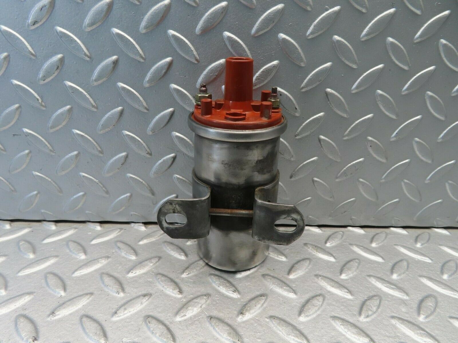 10912 Mercedes-Benz W123 230E Ignition Coil Bosch 0001584003