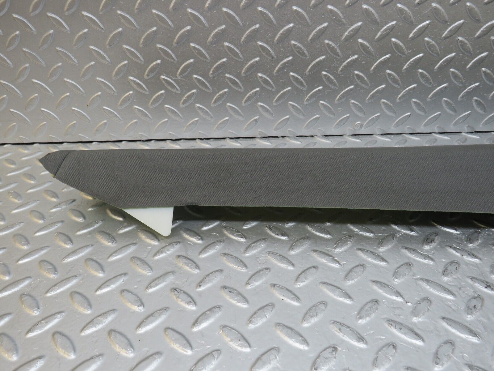 35122 Mercedes-Benz W221 C Pillar Cover Grey Left Side 2216900725