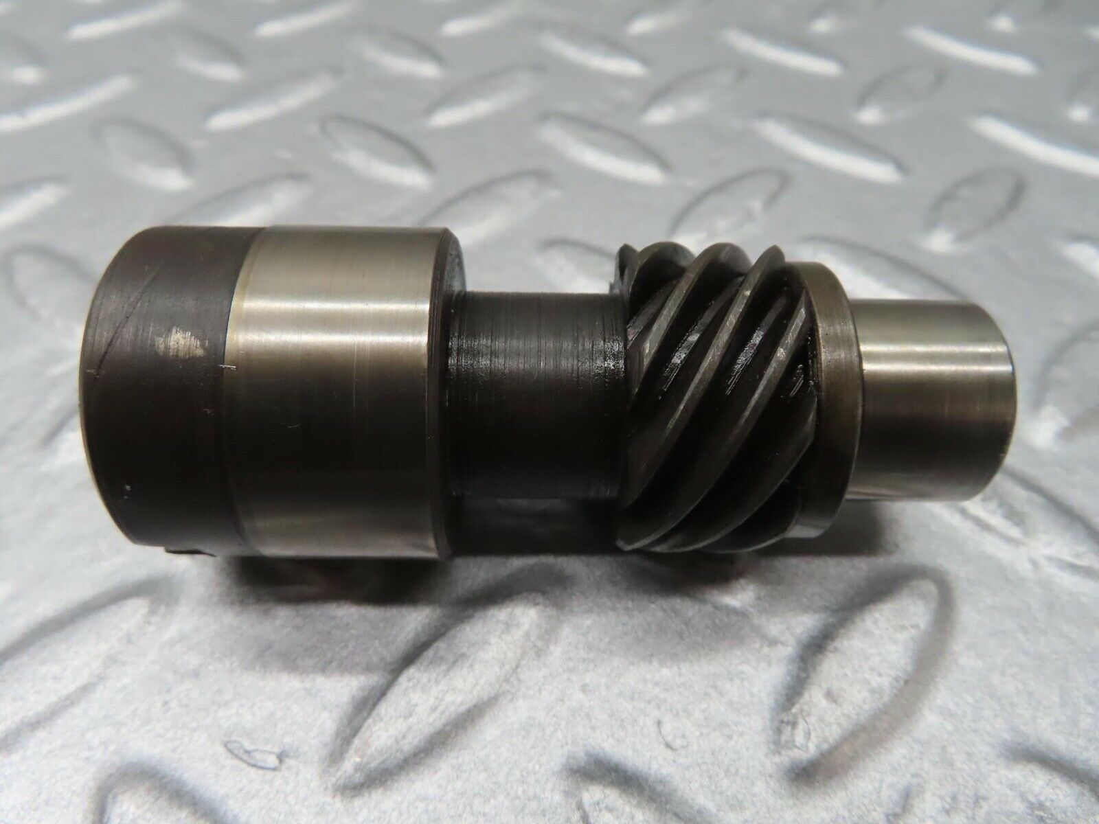 14045 Mercedes-Benz C107 280SLC Ignition Distributor Housing 1101580515