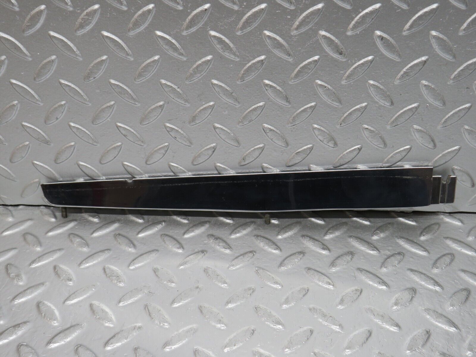 0664 Mercedes-Benz C107 350SLC Coupe Trunk Chrome Handle Moulding Left 1076901380